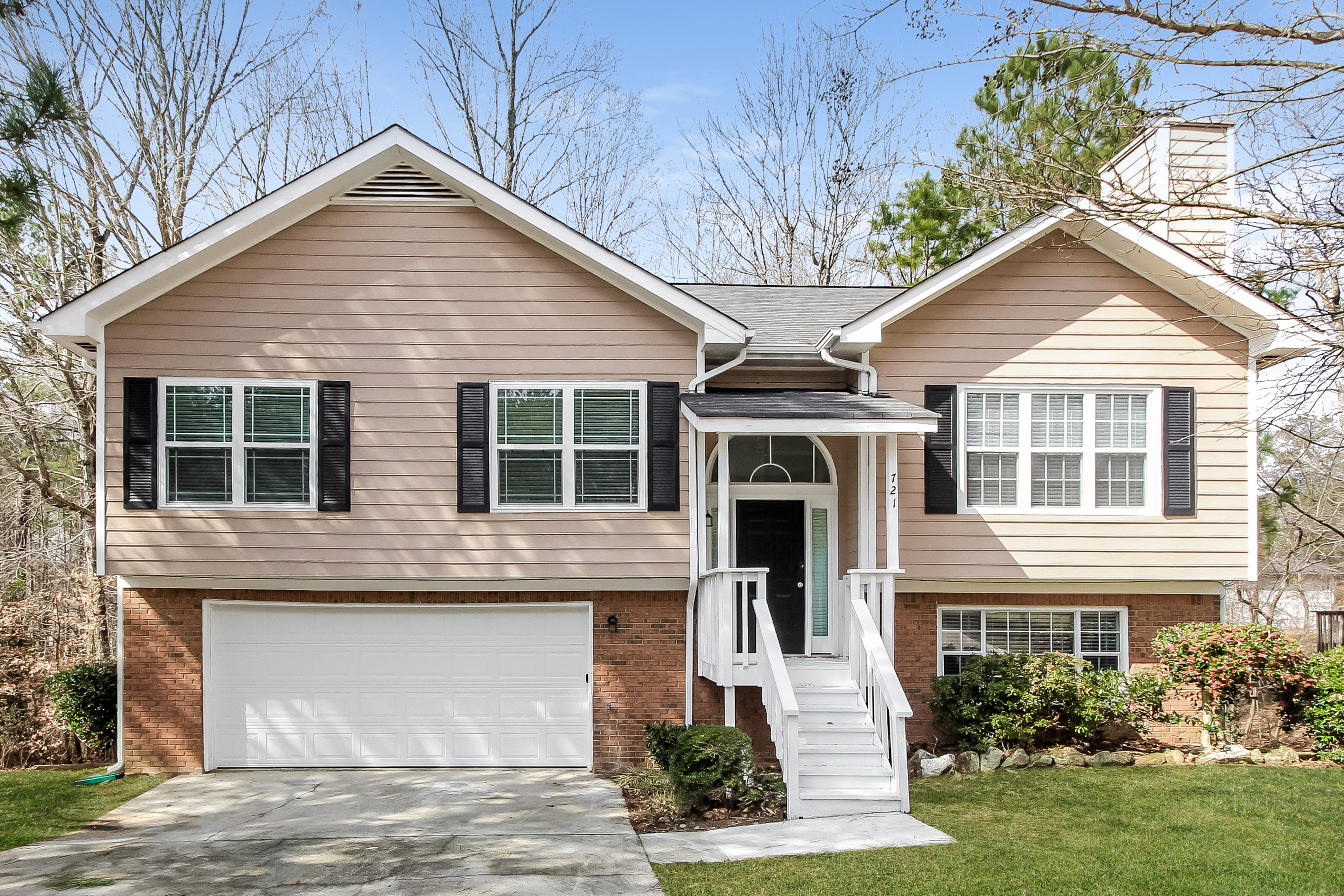 721 Stonebridge Park Circle Lithonia, GA 30058